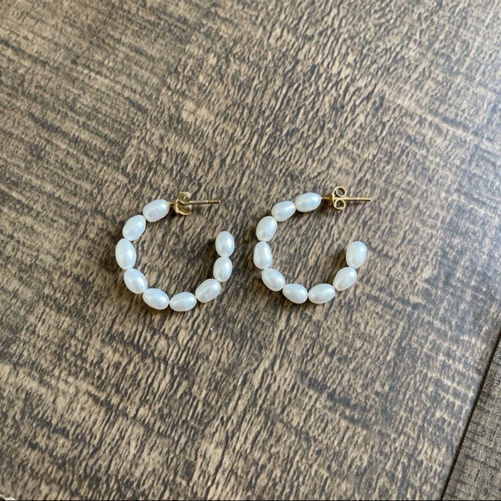 14kt Plated Sterling Silver Pearl Hoop Earrings